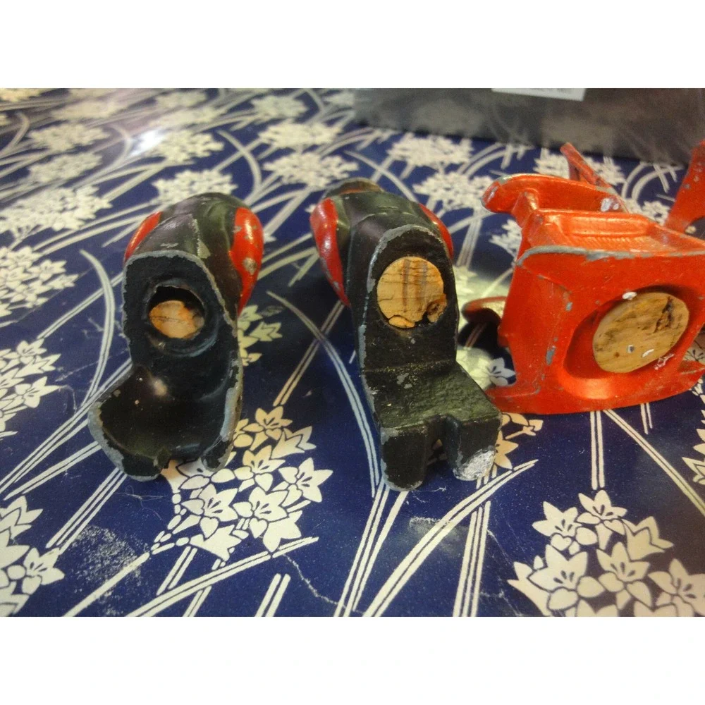 vintage salt‎ & pepper shaker cast iron man woman rocking chairs 4 pieces